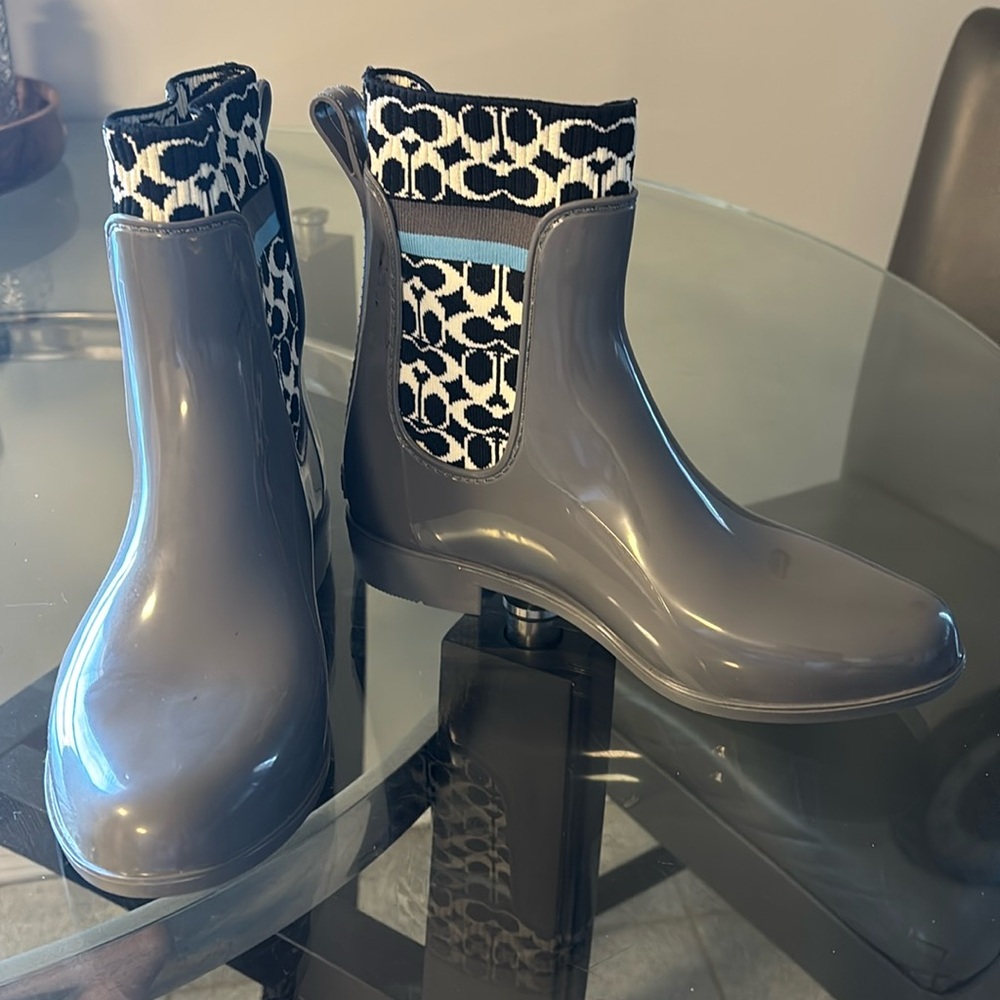 Coach rain boots size 6
